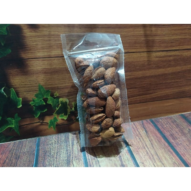 

Kacang ALMOND ROASTED ARAB Kacang Panggang 100gr 100 gr Oleh Oleh Haji