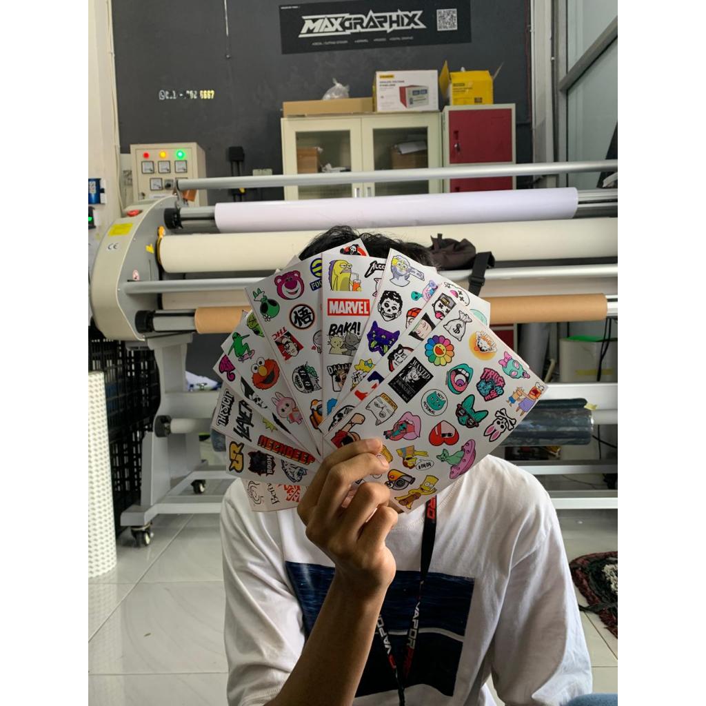 

200PCS STICKER CASE RANDOM HYPEBEAST STIKER VYNIL ANTI AIR RANDOM UNTUK TUMBLER HELM HP LAPTOP MOBIL