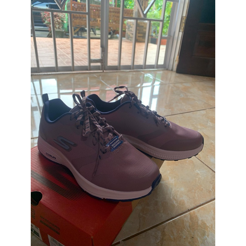 SKECHERS GO RUN CONSISTENT NEW