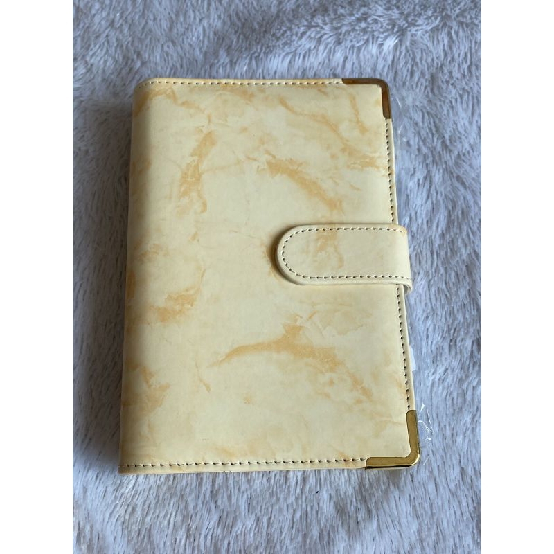 

Binder Budgetin -Kuning