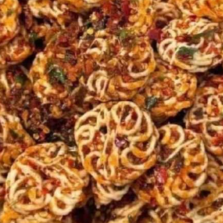 

kerupuk viral kerupuk Rafael kerupuk mawar pedas daun jeruk isi 500gr