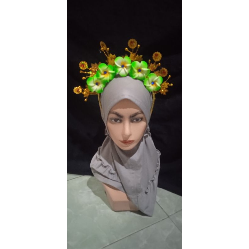 Bando bunga kamboja hijau