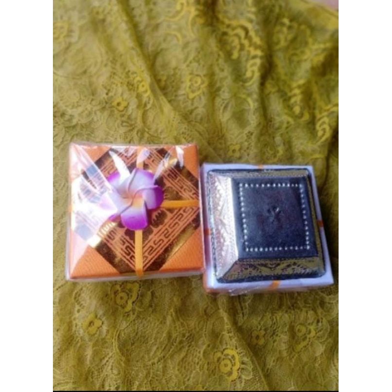 RANTASAN PUTIH KUNING