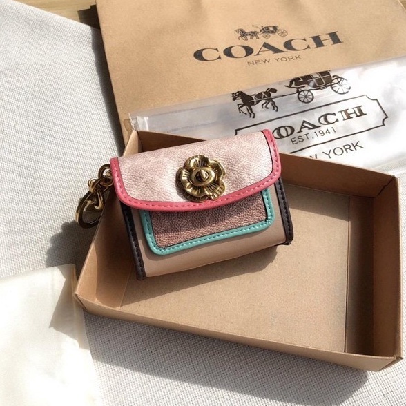 KODE K27G COACH Wallet Mini Wallet Parker Charm Colorblock in Keychain Camellia short wallet card ca