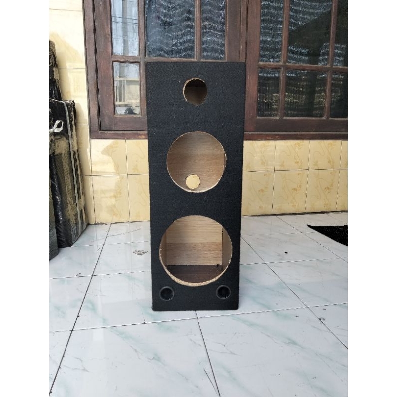 Box Speaker 5 inch Dan 8 inch + tweter (Lc1)