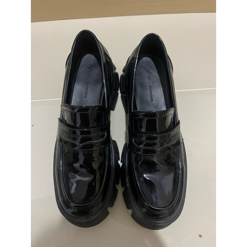 Fayt x 3mongkis loafers