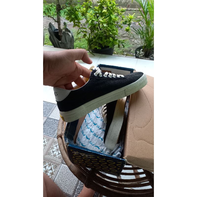 sepatu fyc musac black size 42
