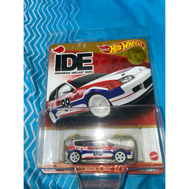 Hot Wheels IDE11 Indonesian Diecast Expo Holo 317