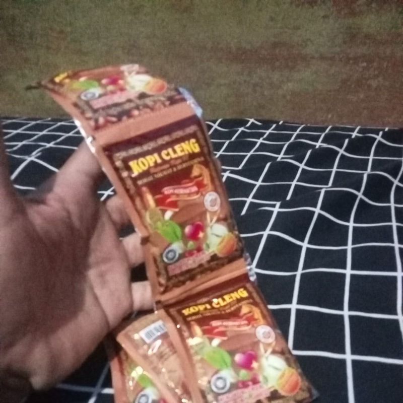 

isi 10 sachet kopi bubuk minuman clenge
