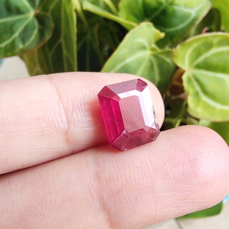 Natural Red Ruby Pigeon Blood Cutting Octagon High Quality (B) - Merah Rubi Asli