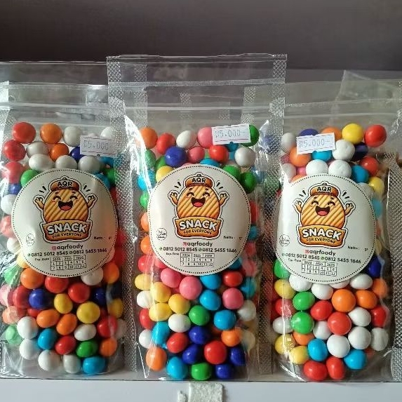 

Snack Bola Coklat Pelangi