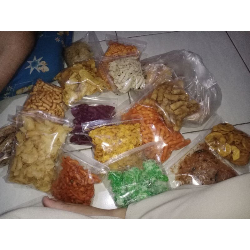 

PAKET USAHA CEMILAN SERBA 5RIBU