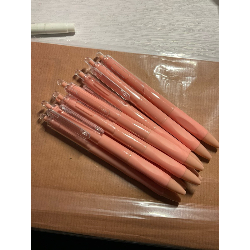 

pulpen gel 0.5 (black)