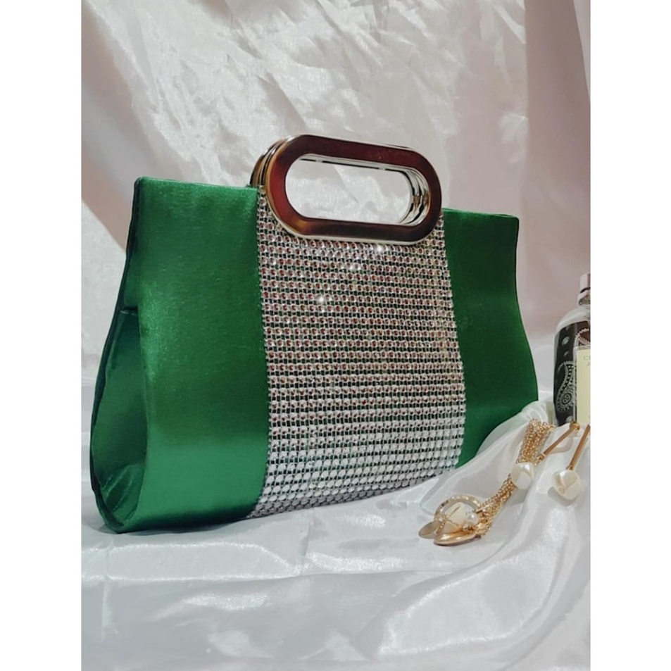 Pro sale TAS SATIN AZKIA MODEL CLUCTH DAN SELEMPANG BAHAN SATIN HALUS cOCOK NUAT KE PESTA ATAU WISUD