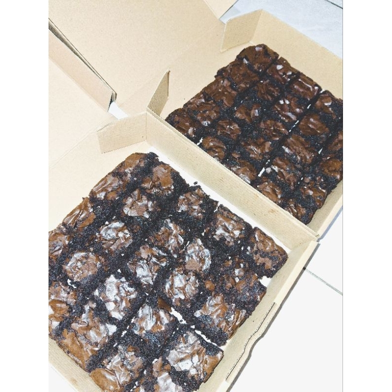 

Fudgy Brownies Panggang Dark Chocolate 20x20