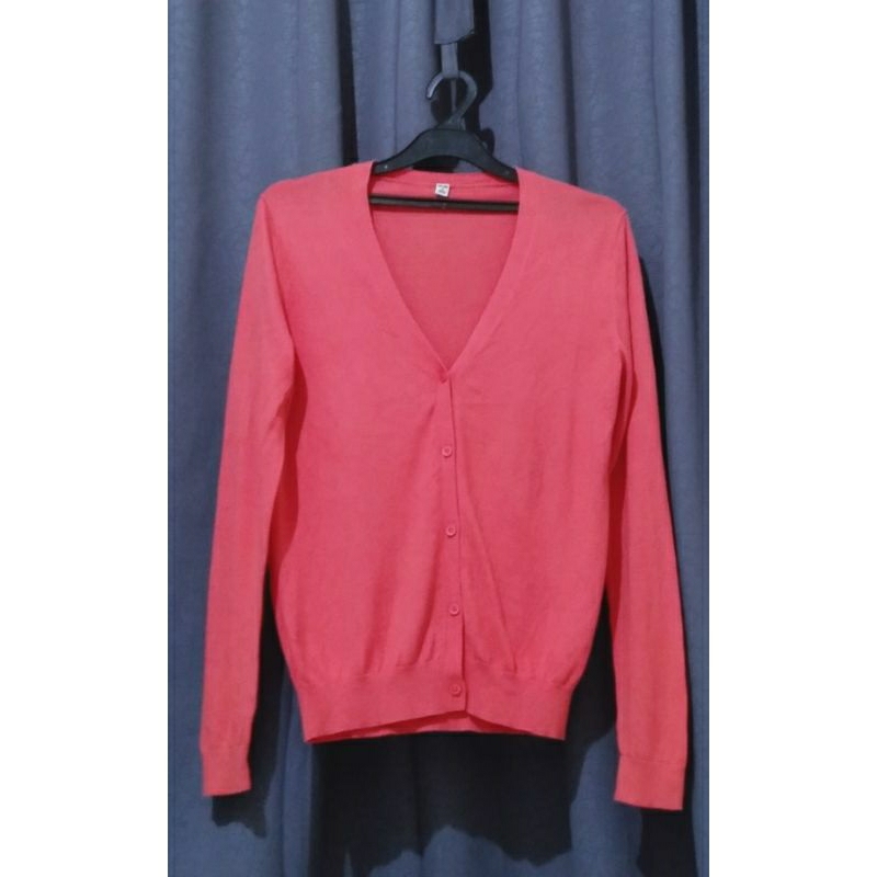Cardigan UNIQLO wanita