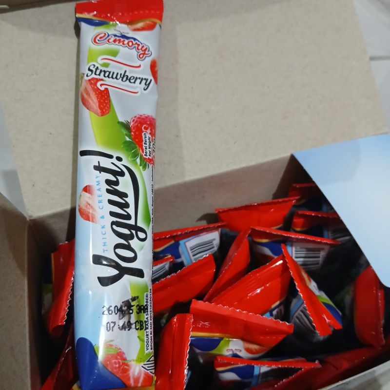 

IO YOGURT CIMORY STICK 1 Dus isi 25 pcs Stroberi Bluberi