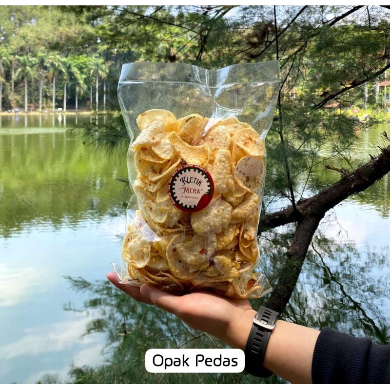 

KERIPIK OPAK SINGKONG 250GR