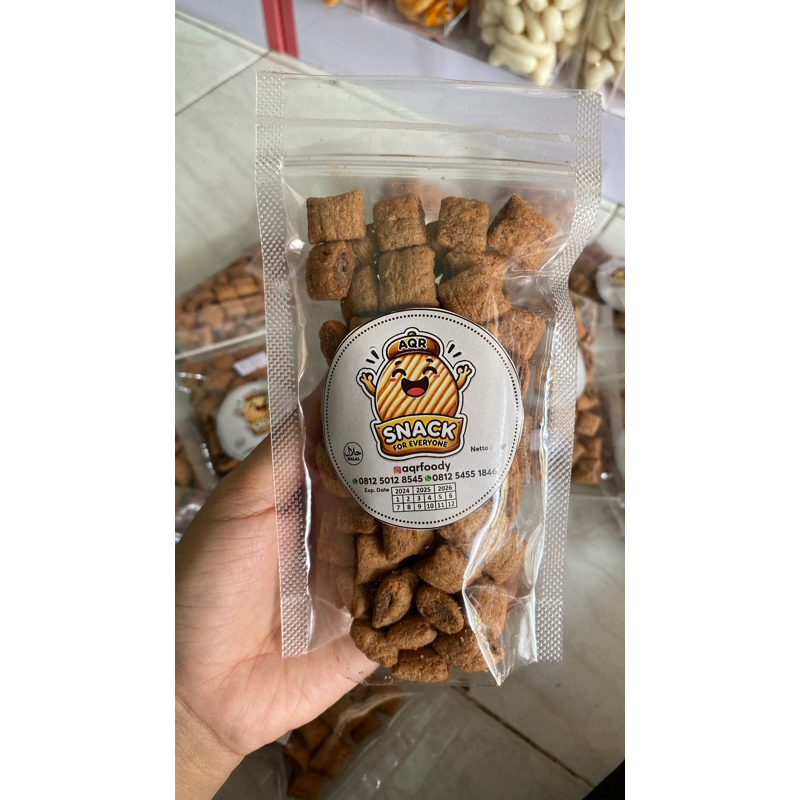 

snack pillow coklat manis aqrfoody