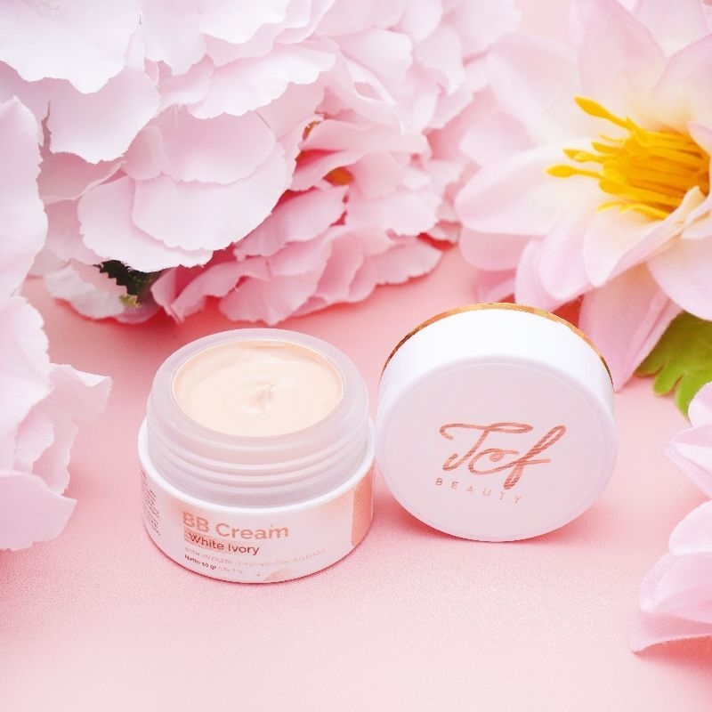 BB CREAM TCF BEAUTY WHITENING IVORY WITH UV FILTER / CREAM PEMUTIH WAJAH
