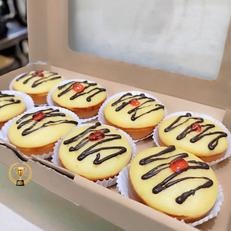 

Pukis Premium 1 Box isi 8pcs | Kue Pukis Kekinian | Snack Premium INSTAN KURIR