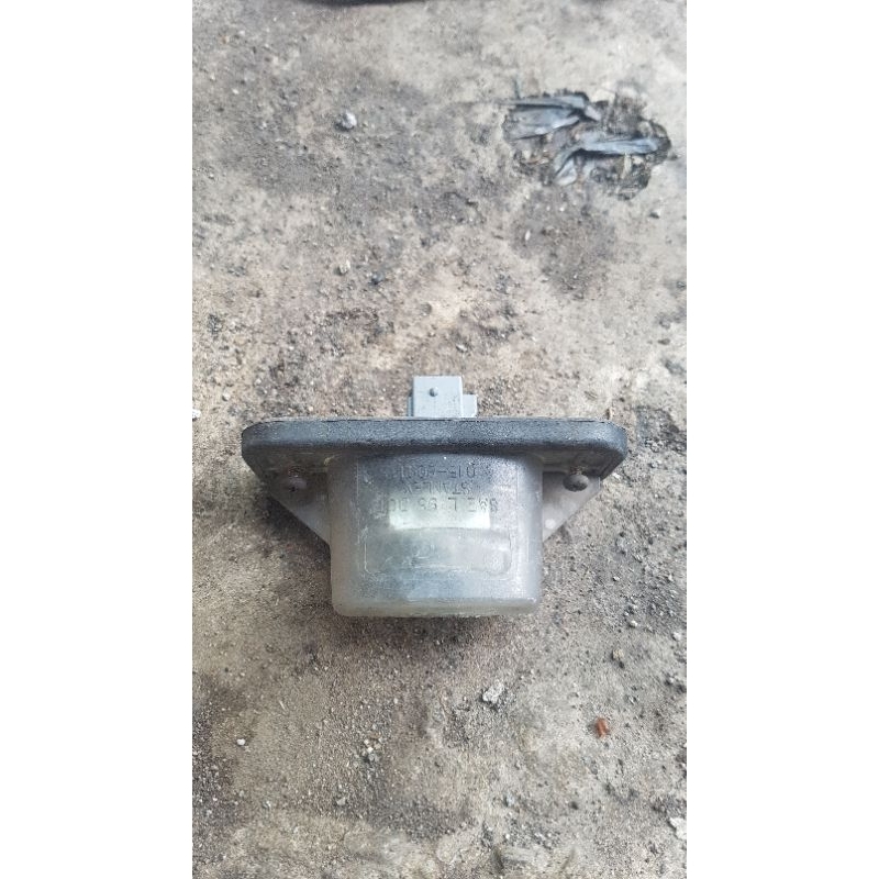 lampu plat belakang crv gen 1