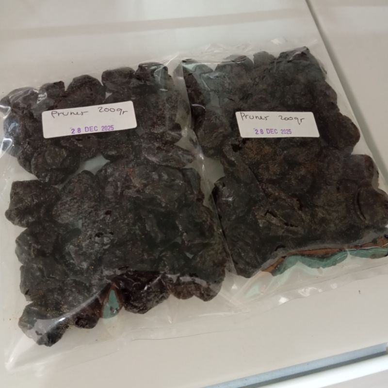 

Goodvalley Prunes Plum Hitam Kering 200g Topping Isian Dekorasi Hiasan Kue Lapis Legit Roti Cake