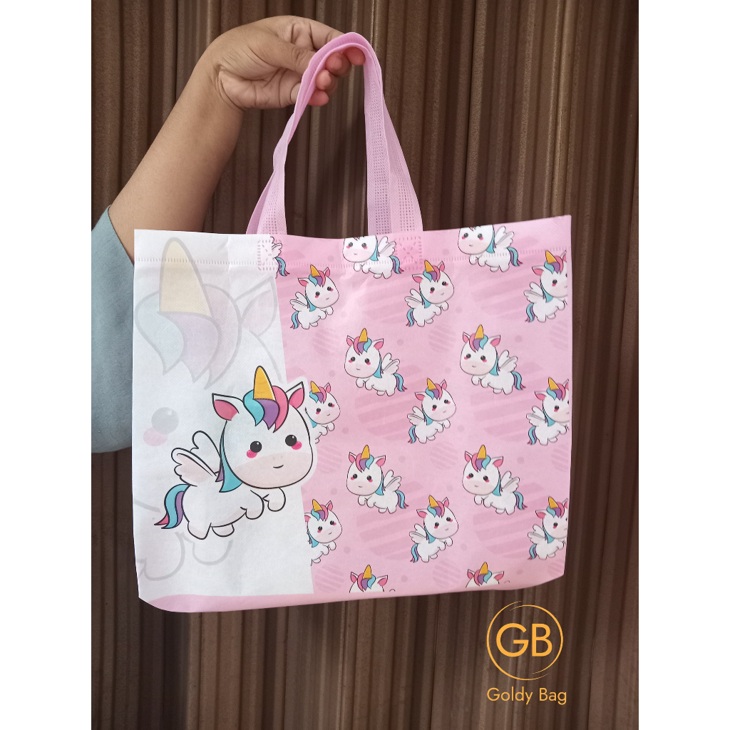 

KANTONG SOUVENIR ULANG TAHUN MOTIF GAMBAR