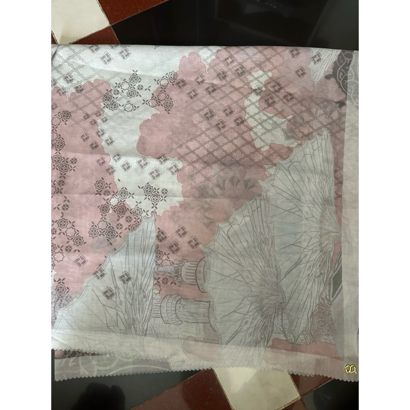 Buttonscarves Medina 1 - Mahogany