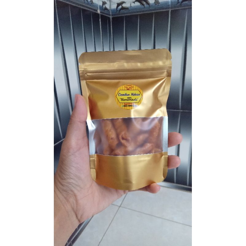 

KACANG SEMBUNYI/KACANG UMPET RENYAH KEMASAN POUCH