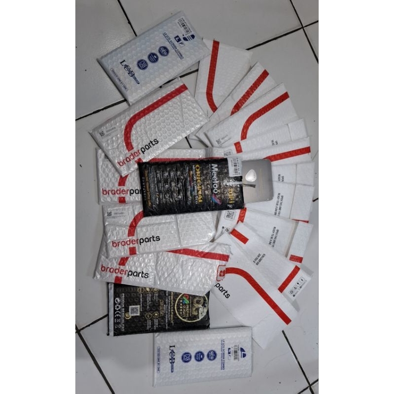 

Plastik bubble wrape LCD (bekas)
