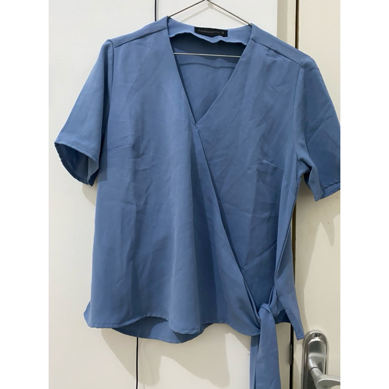 preloved blouse the executive