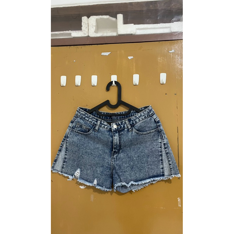 PRELOVED COLORBOX CELANA PENDEK DENIM/SHORT DENIM PANTS COLORBOX