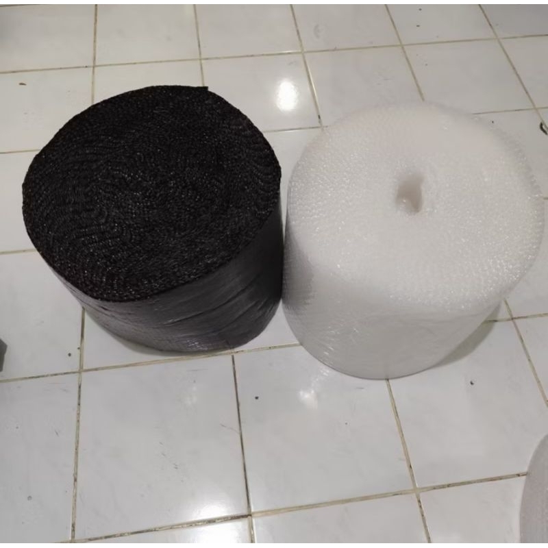 

Bubble Wrap Bening Hitam 30x50 20x50 40x50 60x50 125x50