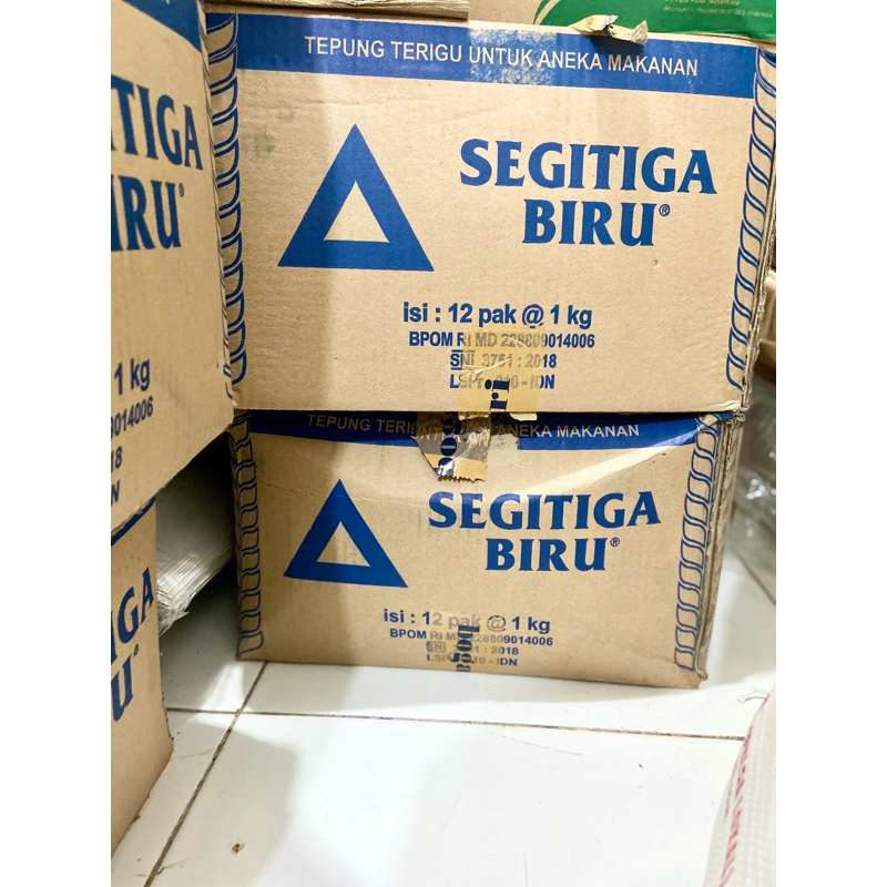 

tepung segitiga biru transparant 1 carton 12pcx1kg