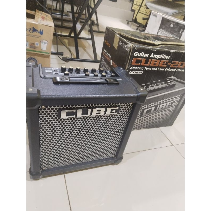 Amplifer Guitar merk Roland Cube 20GX