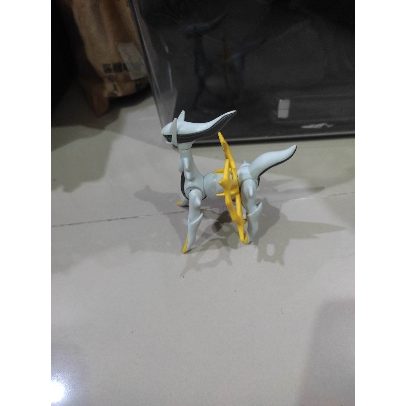 figure pokemon moncolle arceus tomy