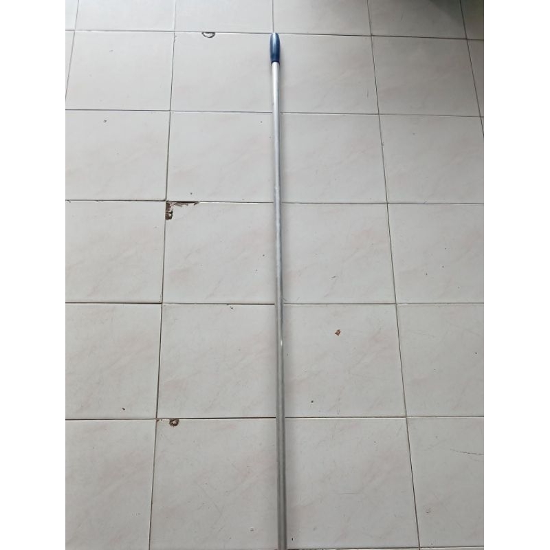 Stik Gagang Alumunium 150cm Tongkat Pel Sapu Loby Tangkai Alm