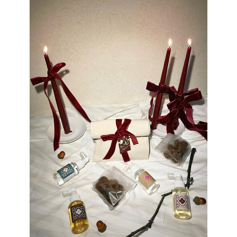 

Christmas Hampers - Merry Pouch