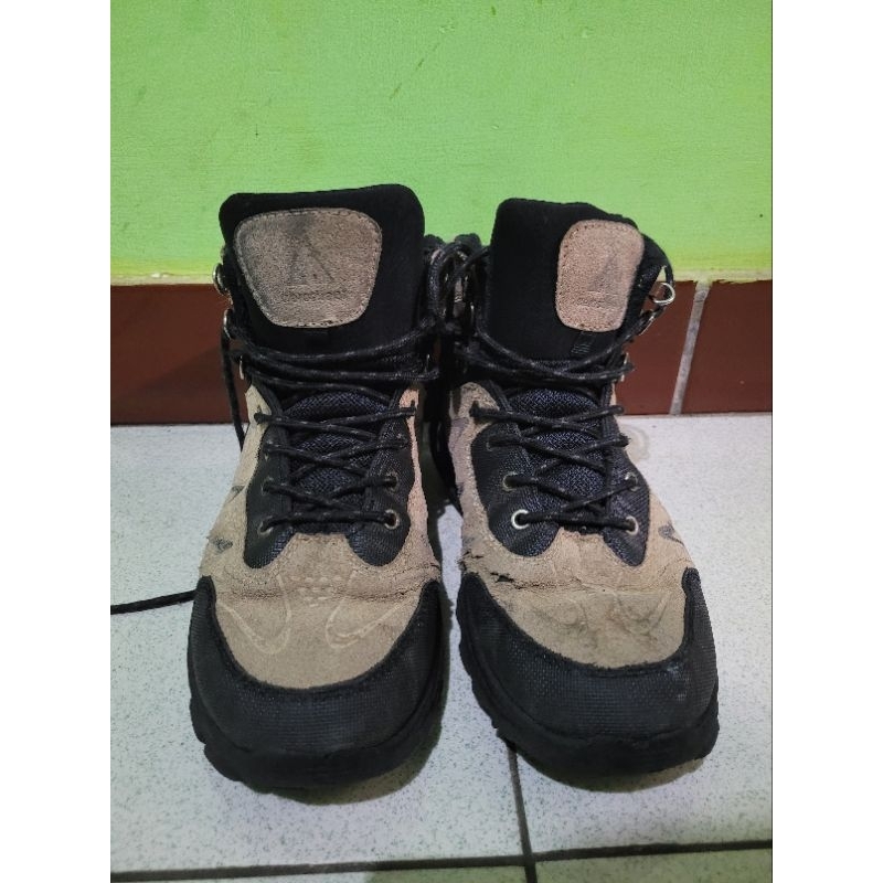 sepatu gunung aerostreet second (42)