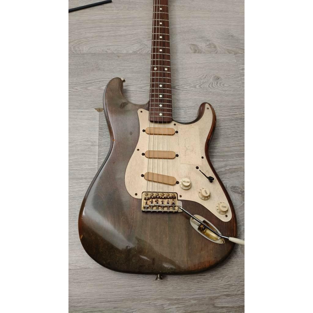Gitar Fender Stratocaster Ori Jepang 1992-1993