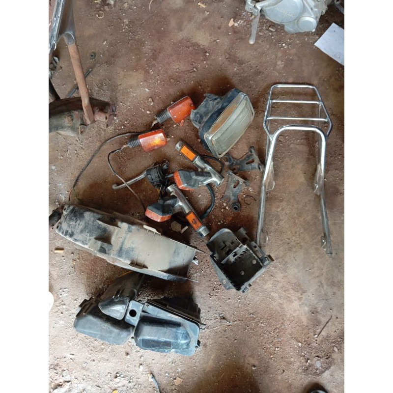 holder saklar kiri honda win 100 original