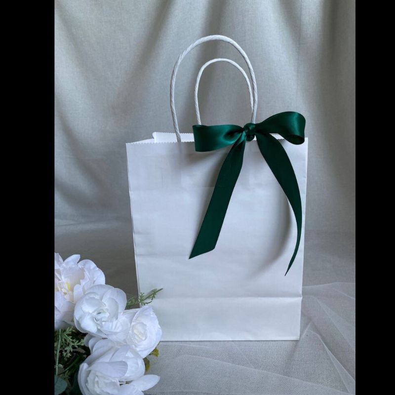 

Paper Bag Bungkus Kado/Hampers