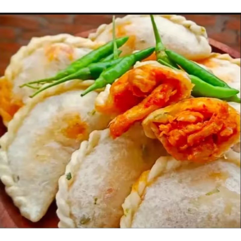 

Cireng isi Ayam suwir sosis premium isi 8 pcs ukuran jumbo pedas gurih