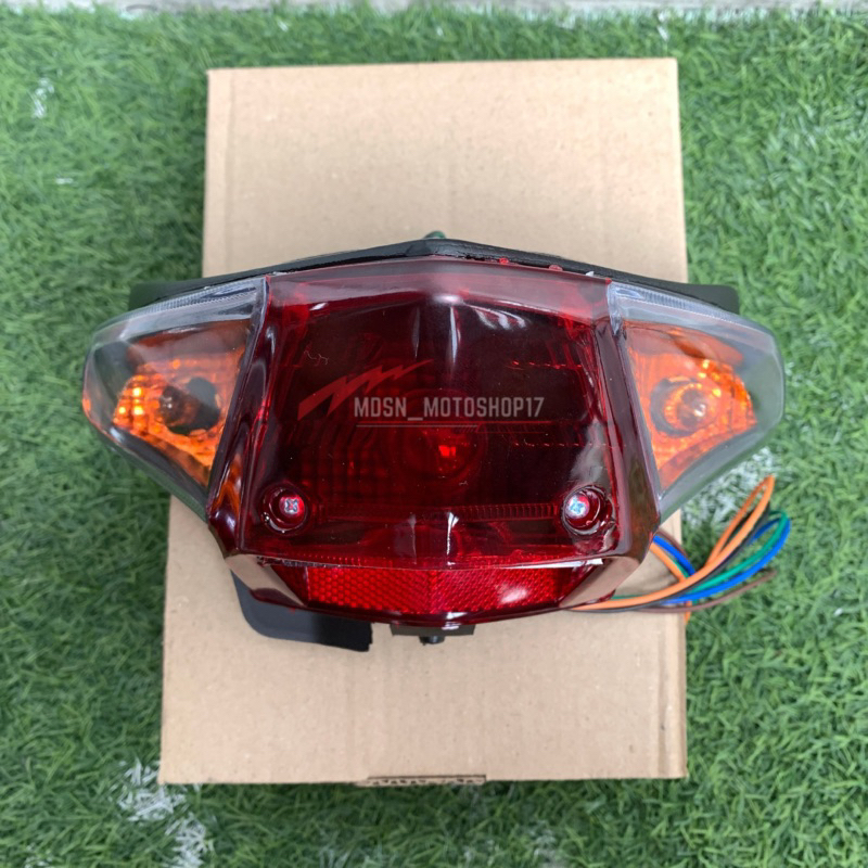 Stoplamp lampu belakang beat karbu custom