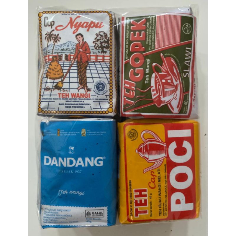 

Teh Tubruk Wedangan Solo paket isi 4 varian @ 40 gram