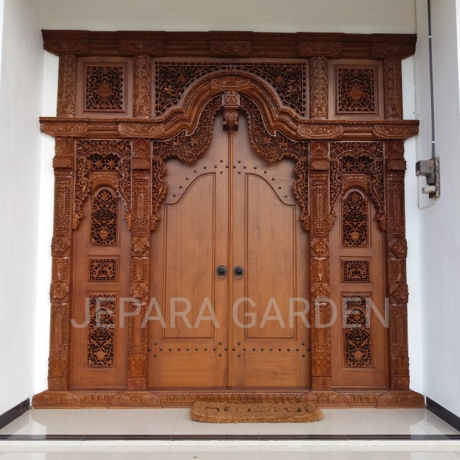 Pintu Rumah Gebyok Kayu Jati Ukir Jepara Ukuran 3 Meter