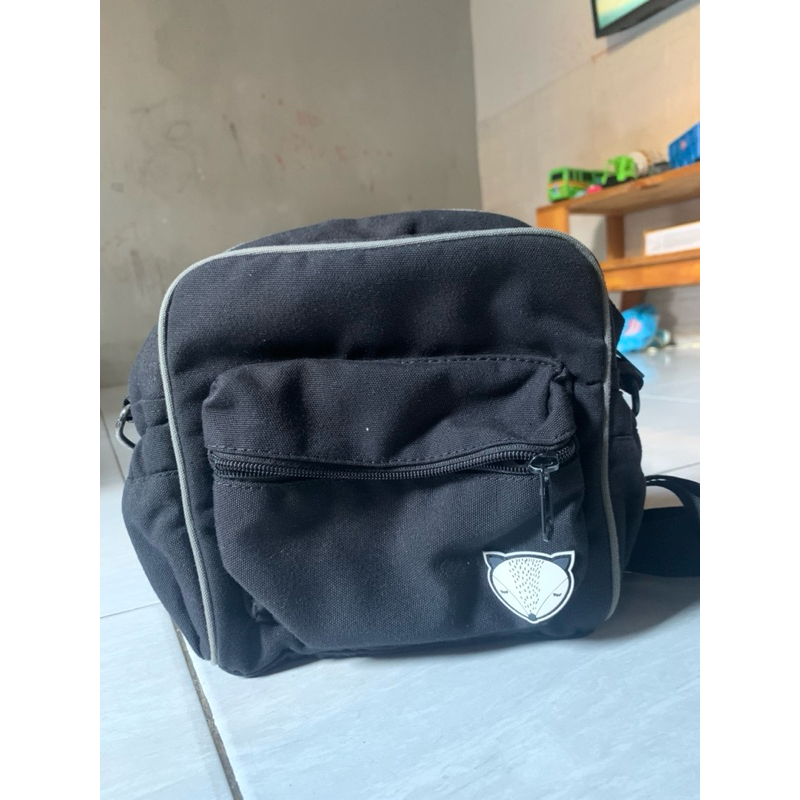 Slingbag basic Little Munya (preloved)