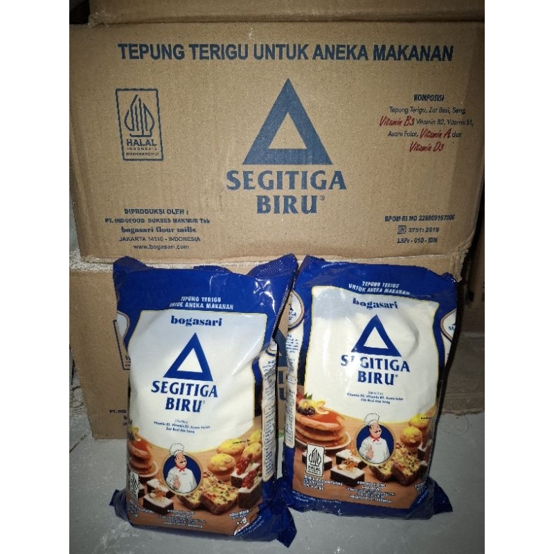 

Tepung Terigu Segi Tiga Biru Kemasan 1kg (1 dus isi 12pcs)