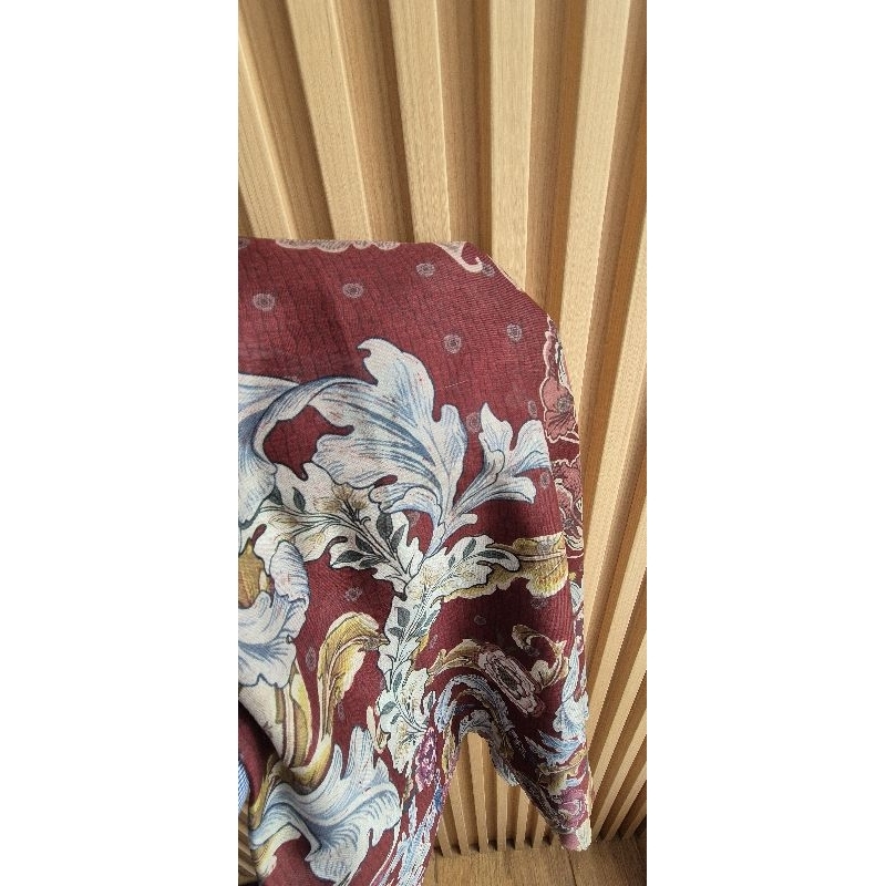 Buttonscarves The Royal Marun